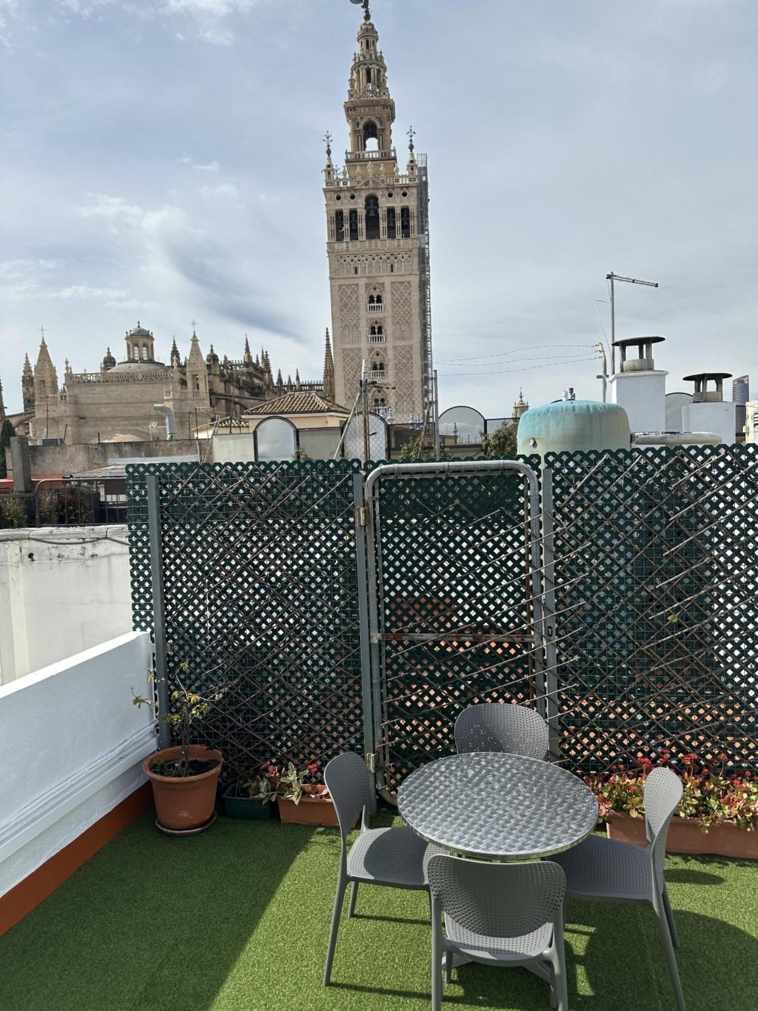 Abades Suite Junto A La Catedral De Sevilla Exterior foto